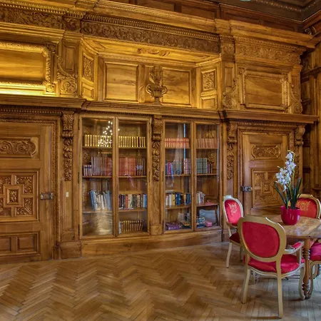 Hotel Domaine De Monrecour - & Restaurant - Proche De Sarlat 4*