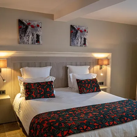 Hotel Domaine De Monrecour - & Restaurant - Proche De Sarlat