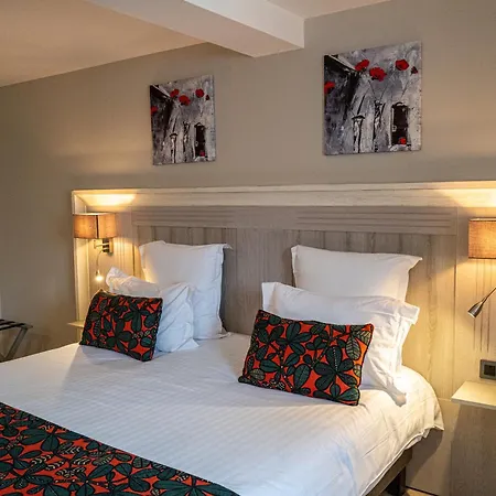 Domaine Du Château De Monrecour - Et Restaurant - Proche Sarlat Hotel 4*