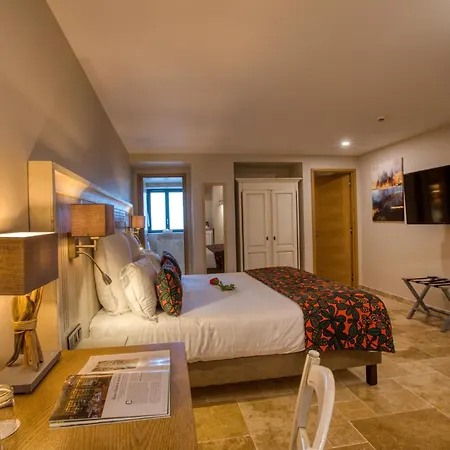 Hotell Domaine De Monrecour - & Restaurant - Proche De Sarlat 4*