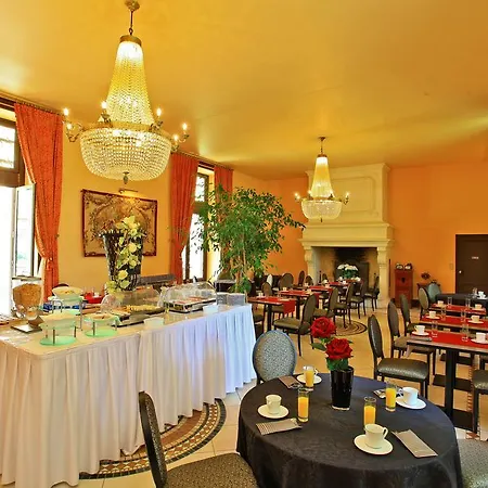 Domaine De Monrecour - & Restaurant - Proche De Sarlat 4*