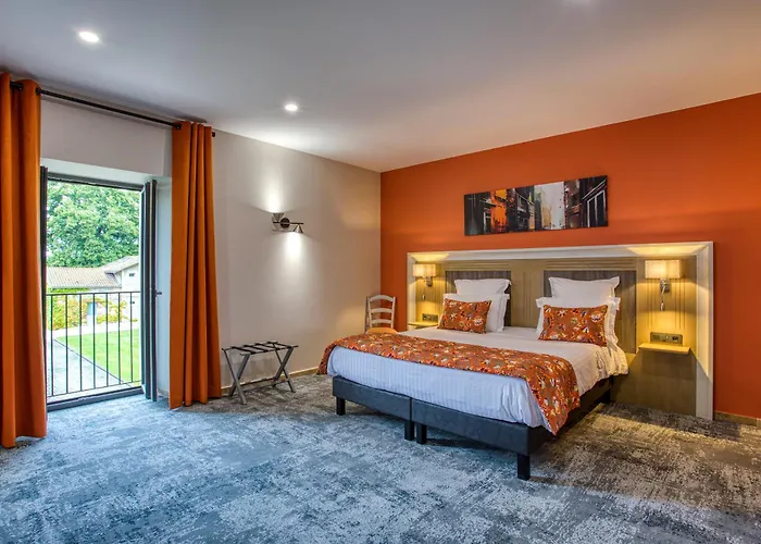 Domaine De Monrecour - & Restaurant - Proche De Sarlat Hotel 4*